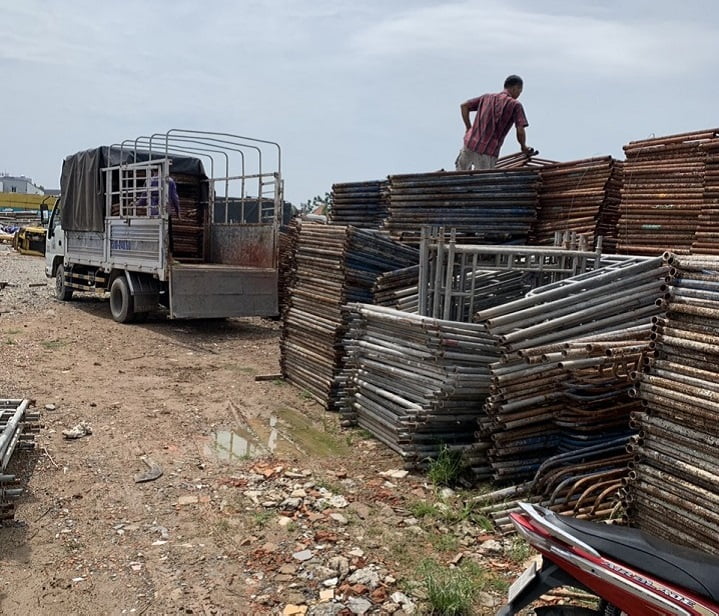 Thu mua sắt thép phế liệu – Thành Long