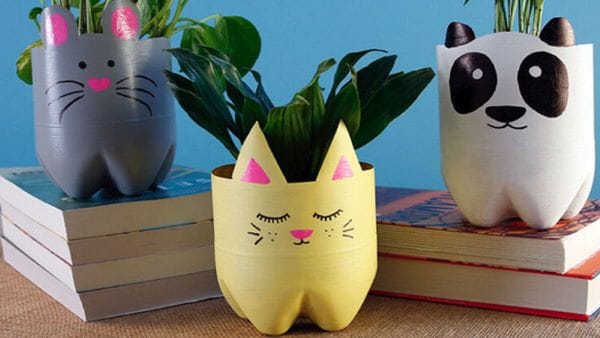 Tái chế chai nhựa thành các món đồ trang trí