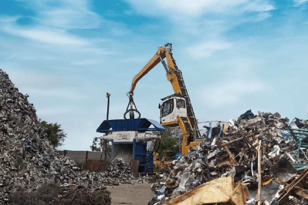 Mục đích và lợi ích của việc thu mua phế liệu Tiền Giang