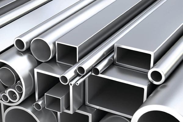 Nhôm có độ cứng cao hơn và tính dẻo ít hơn