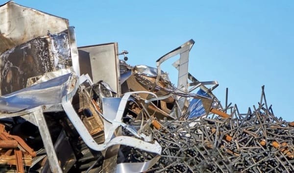 Khi bán phế liệu có cần xuất hóa đơn GTGT không?