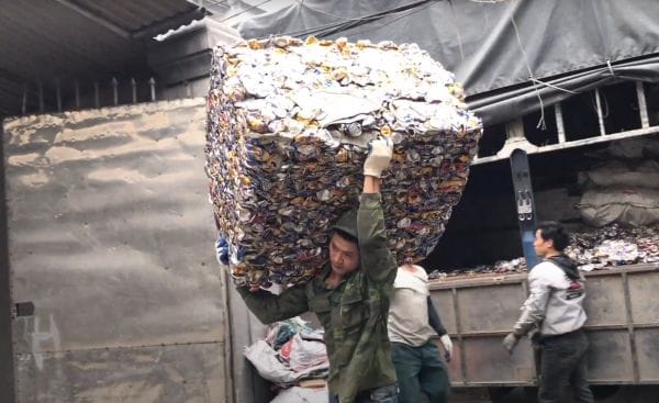 Các yếu tố tác động đến giá lon bia phế liệu