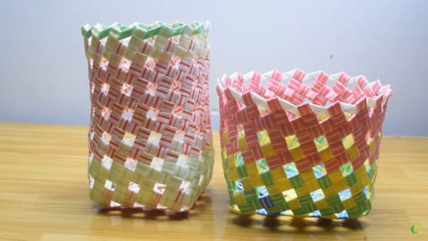 Đan rổ đựng đồ thủ công