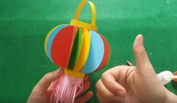 Cách làm lồng đèn quả cầu nhiều màu sắc